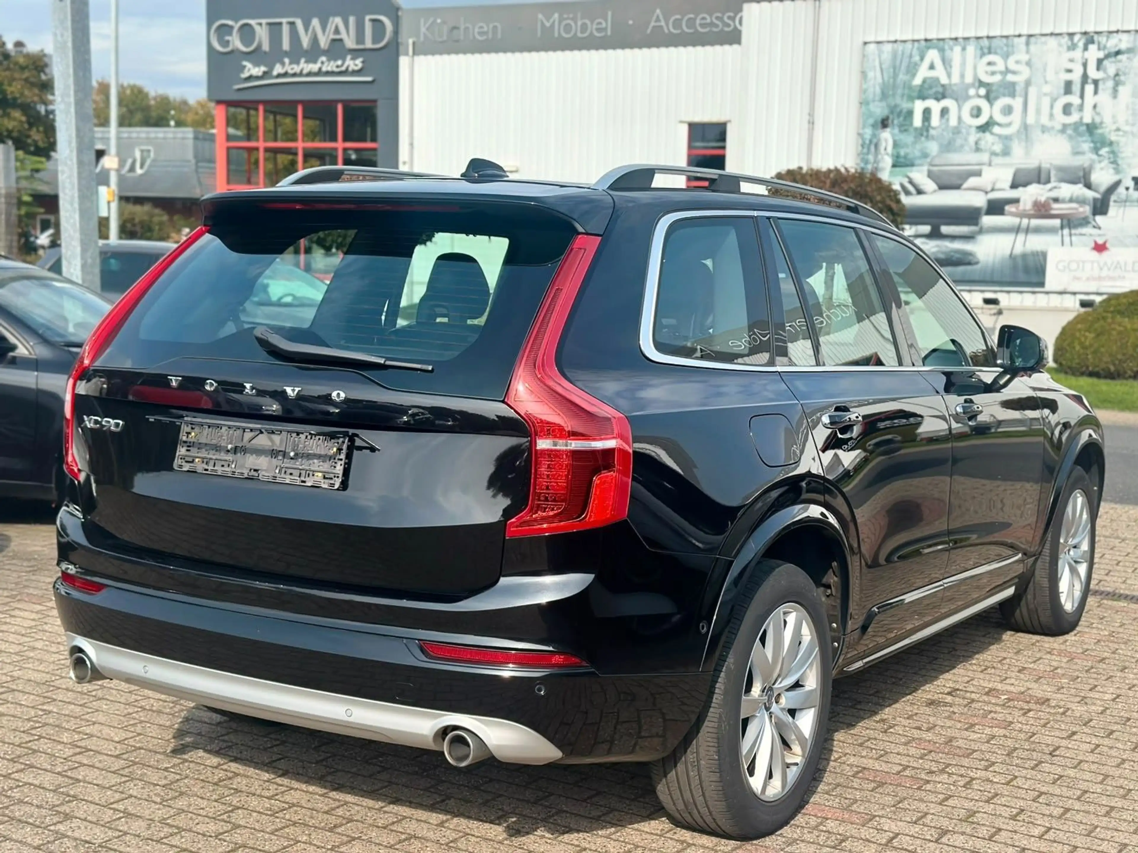 Volvo XC90 Momentum AWD 7 Sitzer Voll — photo 6