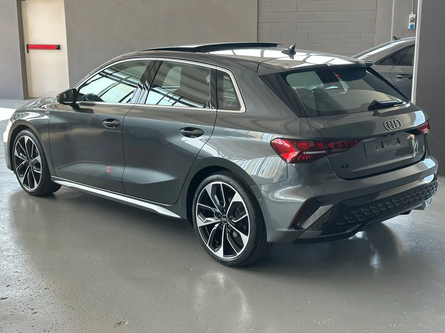 Audi A3 SPB 35 TFSI S-LINE/TETTO/19"/SONOS/MATRIX Nero - 2