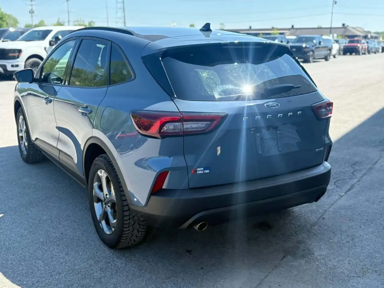 Ford Escape снимка Ford Escape