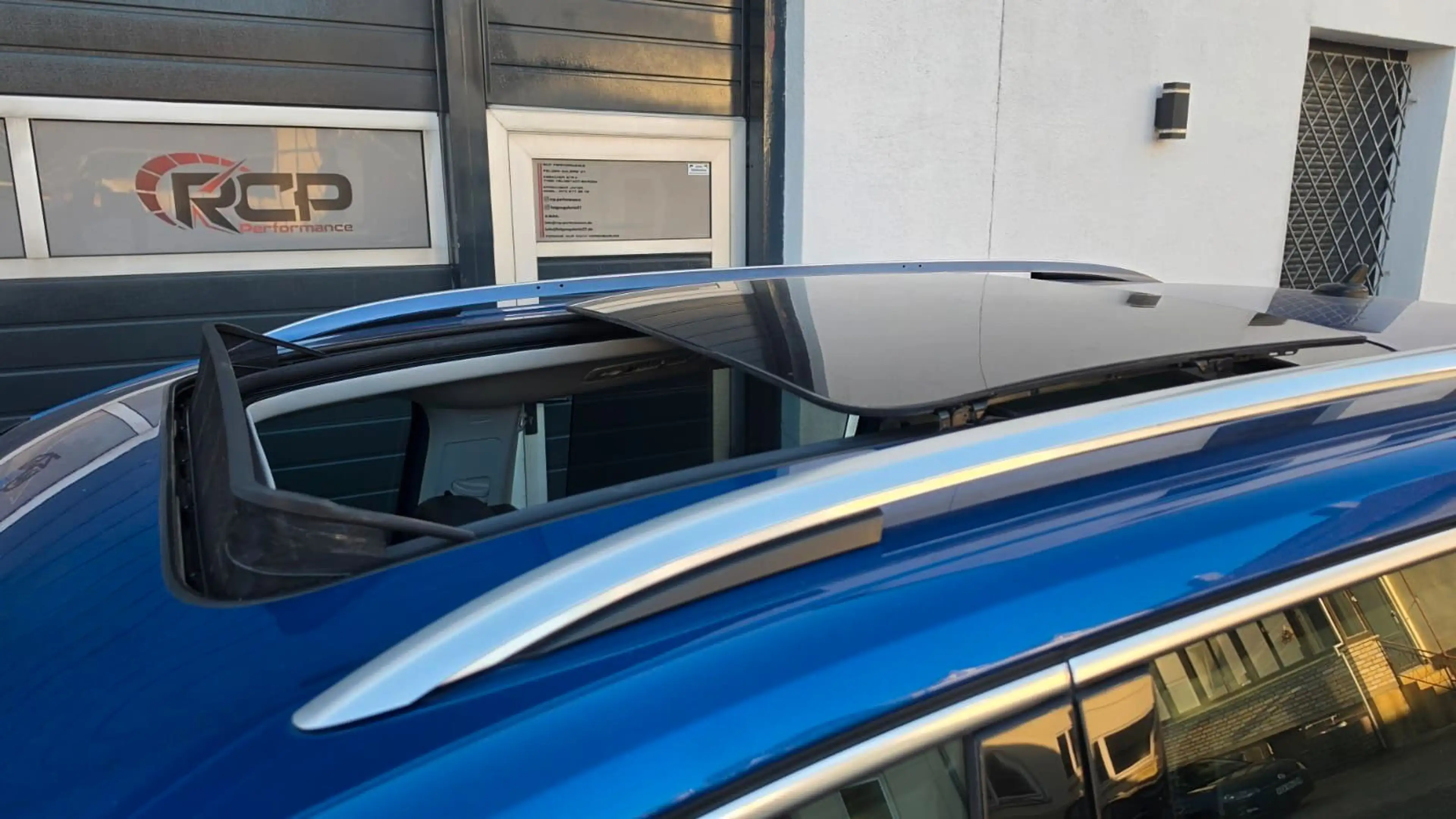 Volkswagen Sharan Highline Business/Pano/Navi/AHK/ 7 Sitzer — photo 7