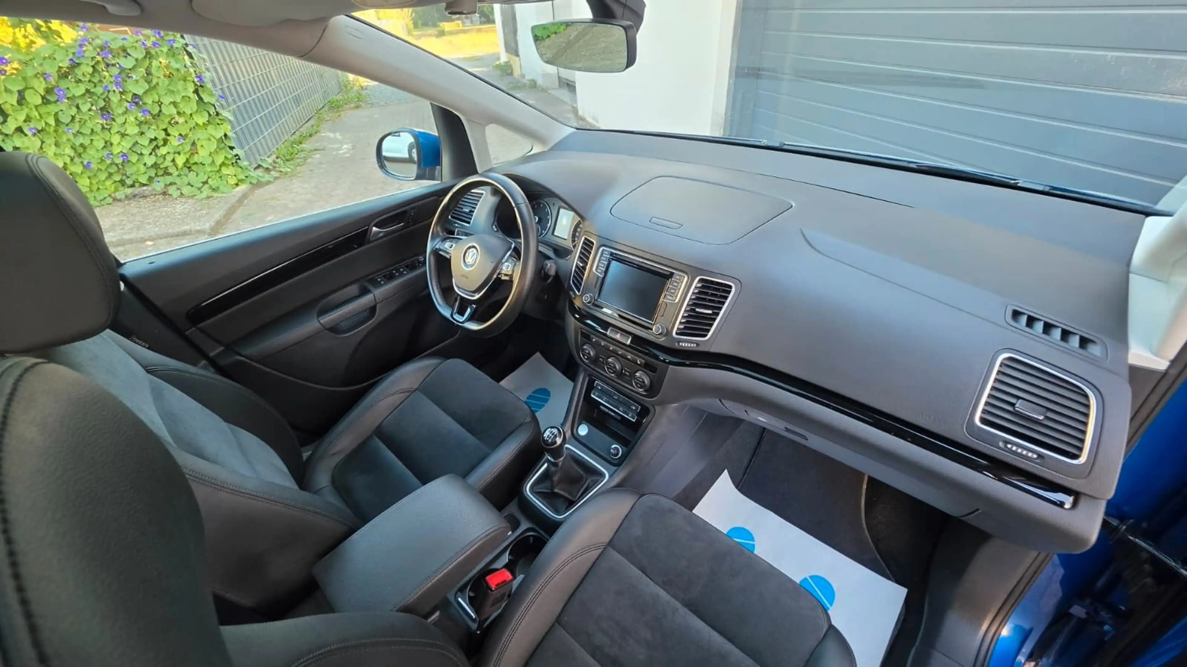 Volkswagen Sharan Highline Business/Pano/Navi/AHK/ 7 Sitzer — photo 14