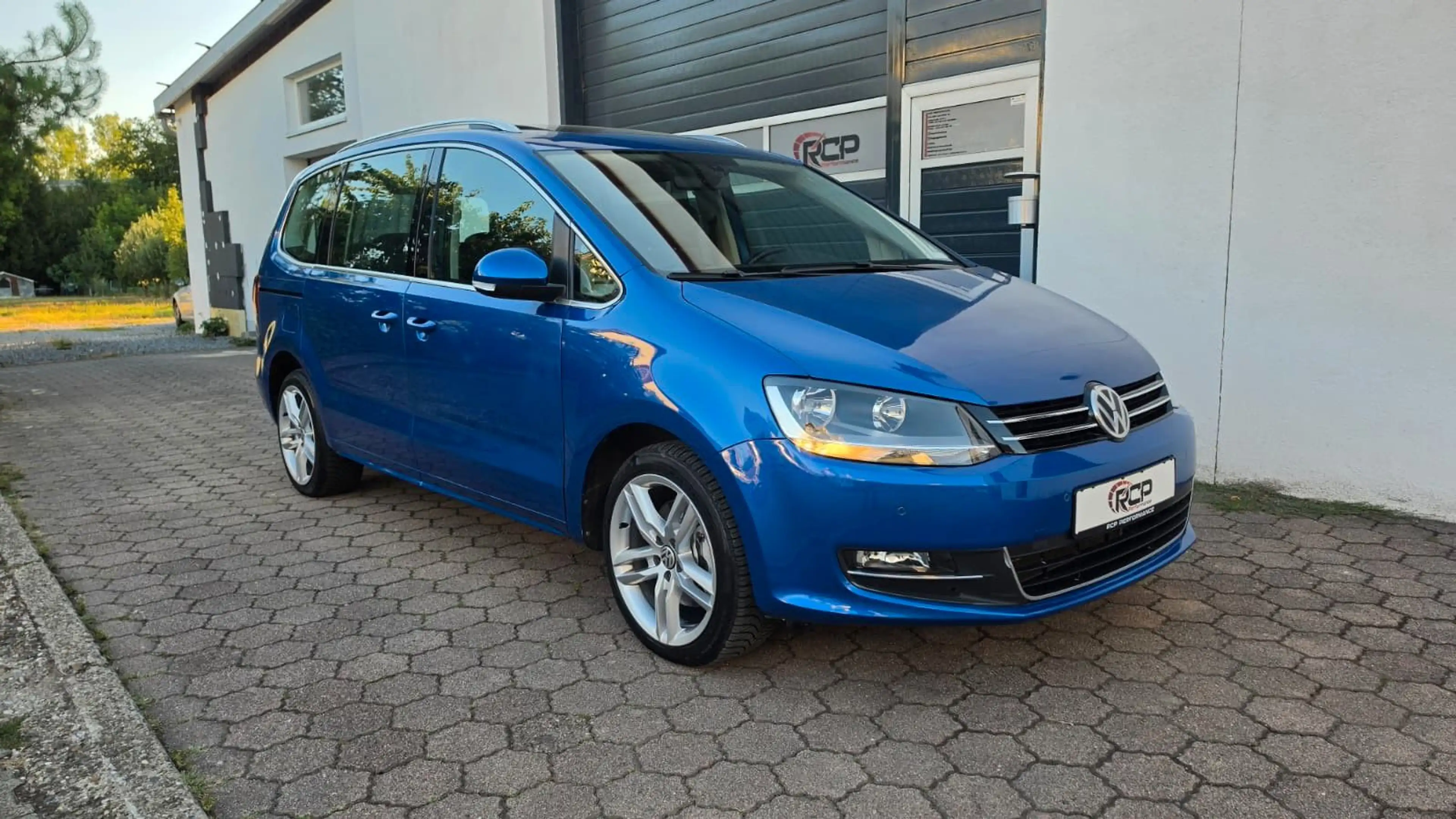 Volkswagen Sharan Highline Business/Pano/Navi/AHK/ 7 Sitzer — photo 13