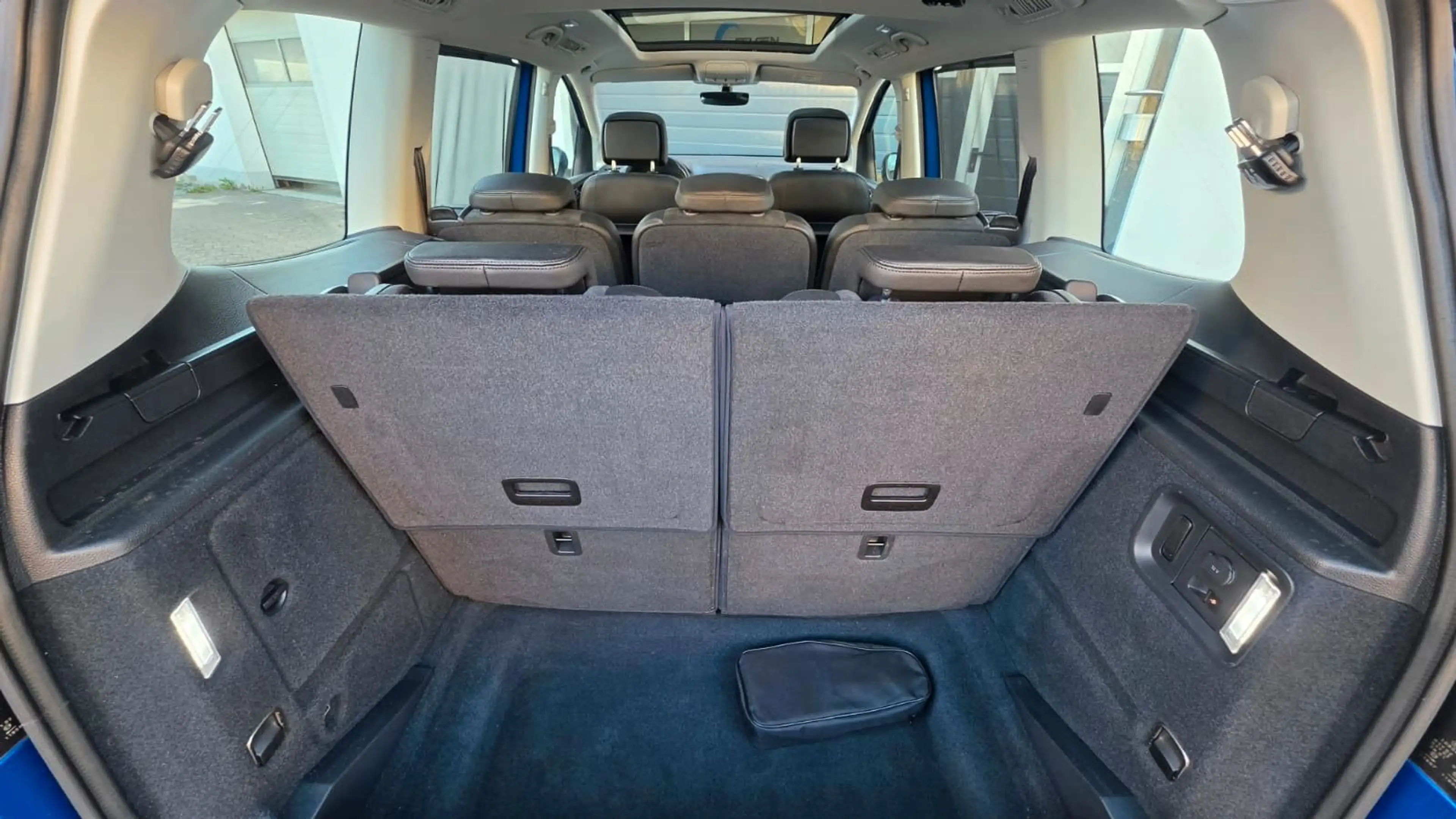 Volkswagen Sharan Highline Business/Pano/Navi/AHK/ 7 Sitzer — photo 10