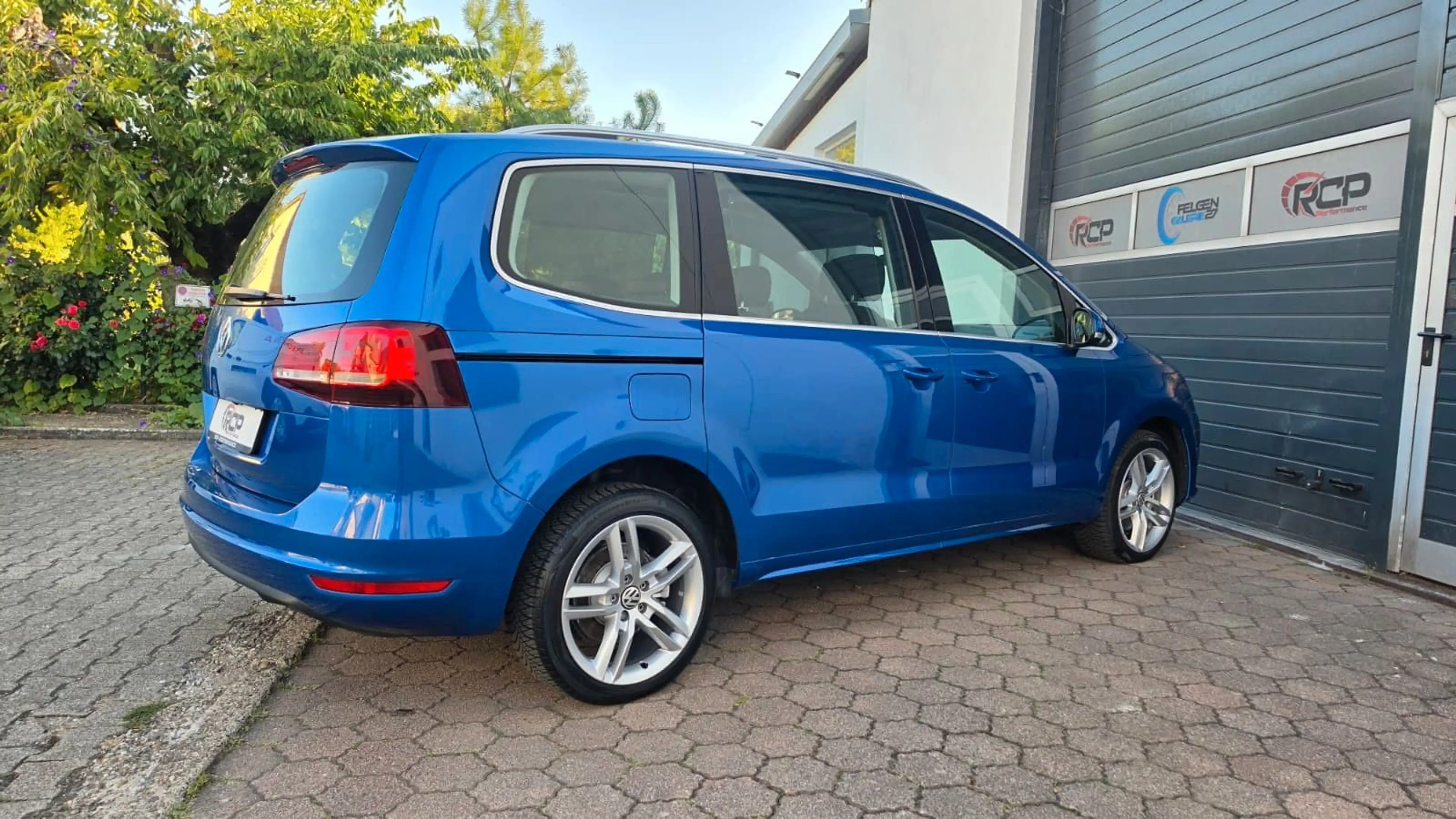 Volkswagen Sharan Highline Business/Pano/Navi/AHK/ 7 Sitzer — photo 5
