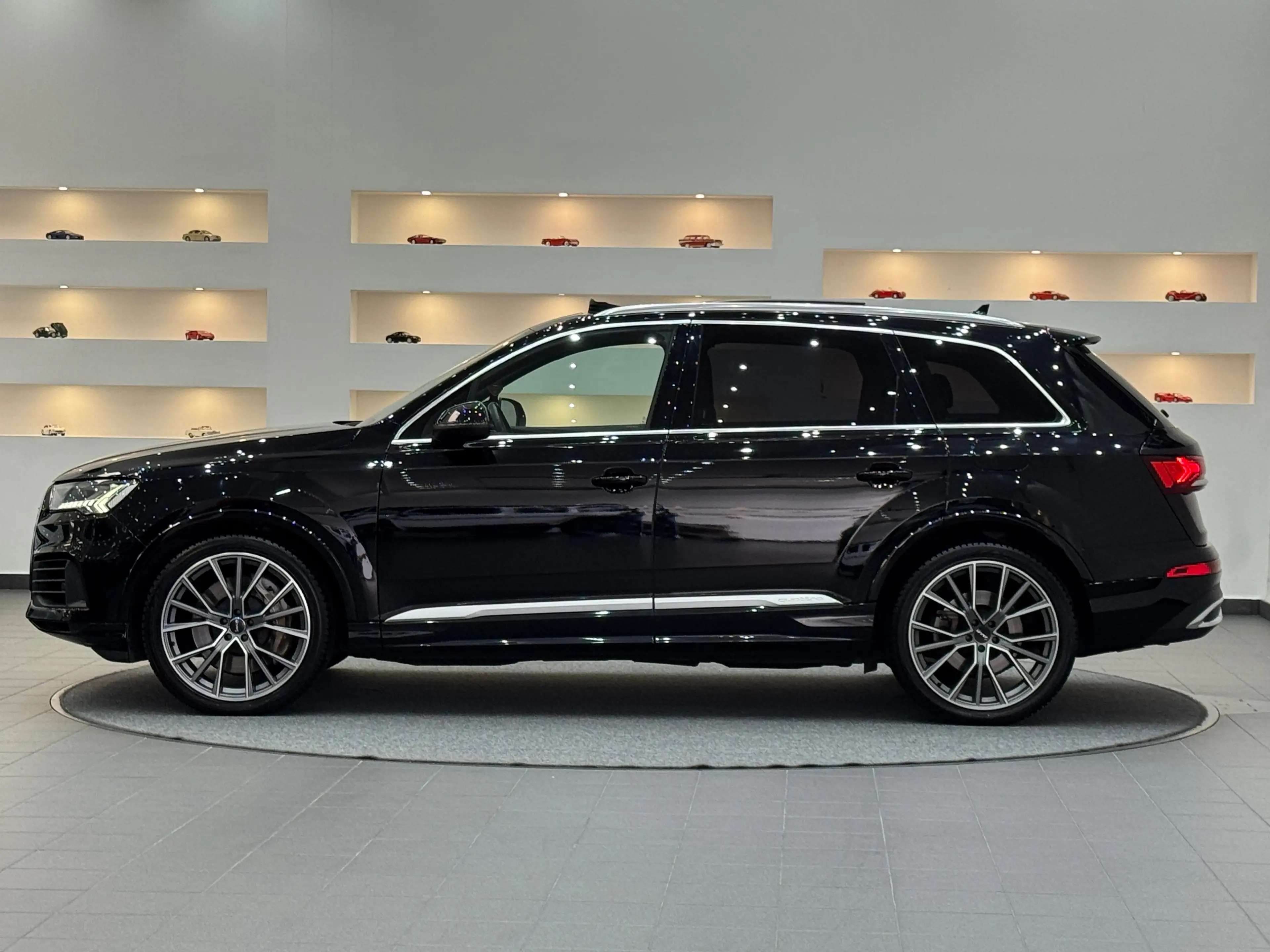 Audi Q7 55 TFSI e Sport quattro *AHK*HUD*B&O*Martix*Pano* — photo 2