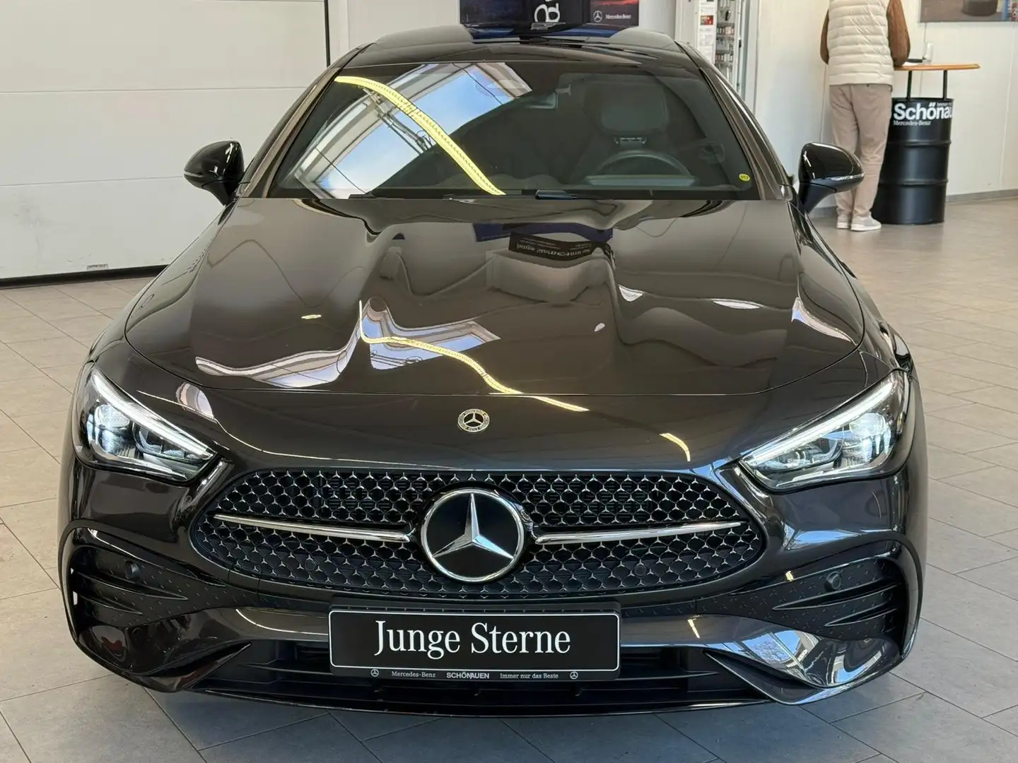 Mercedes-Benz CLE 200 Coupé AMG ADV.++20"+PANO+NIGHT+MEMORY Grau - 2