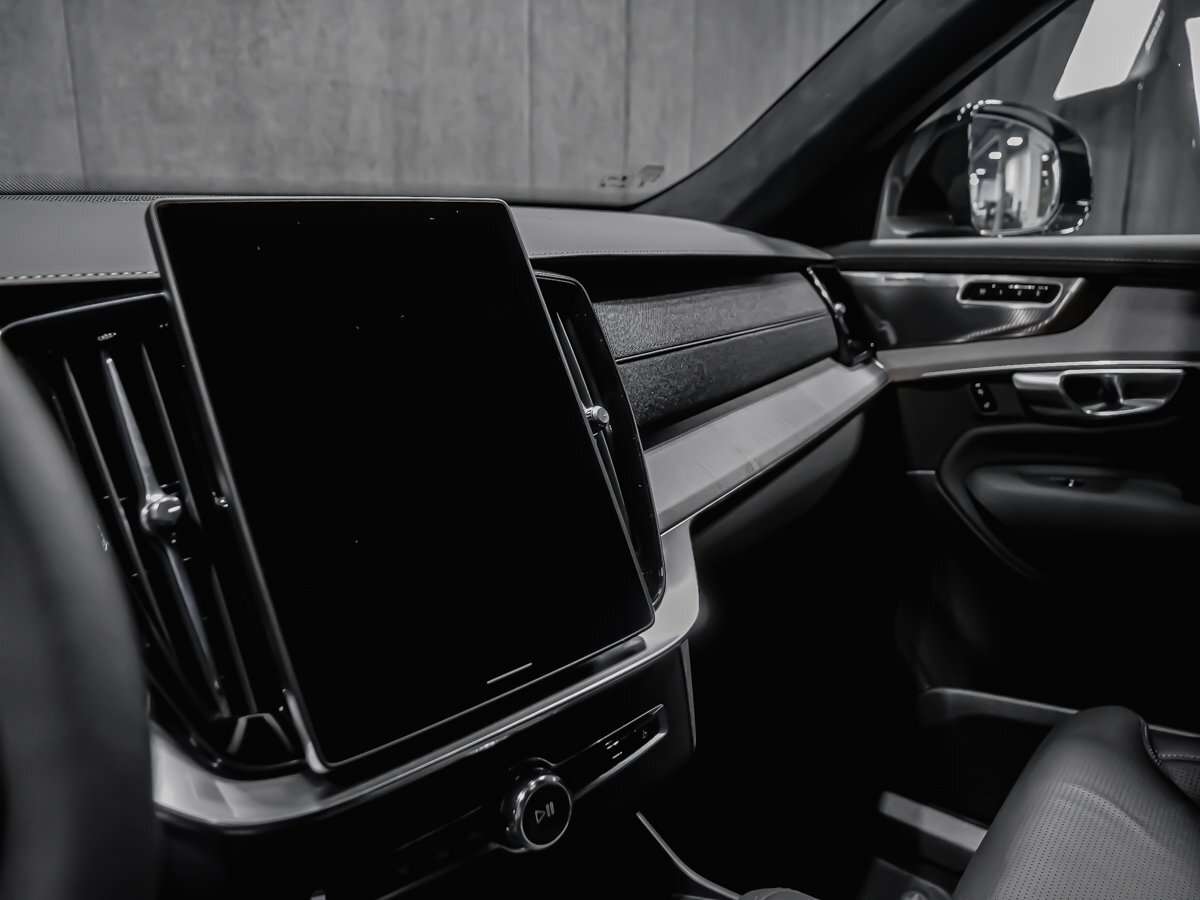 2026 Volvo XC90 Ultra 7-Seater (Dark Theme) thumb 11