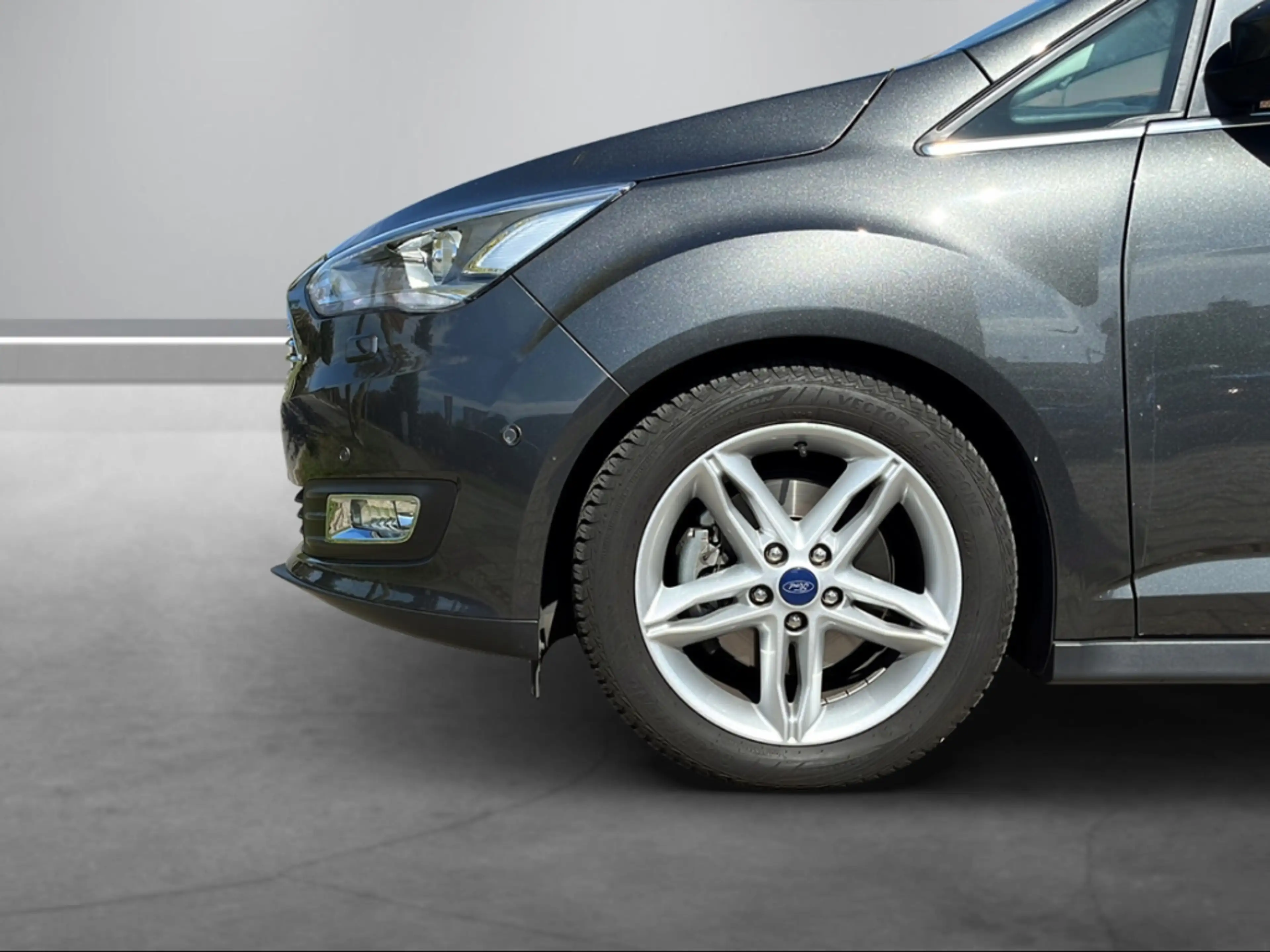 Ford C-Max Titanium Navi Bi-Xenon Kurvenlicht Apple CarPlay A — photo 3