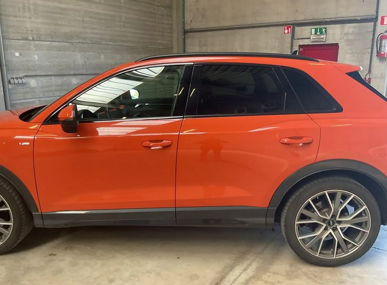 Audi Q3 Q3 40 TFSI quattro S Line Orange - 2