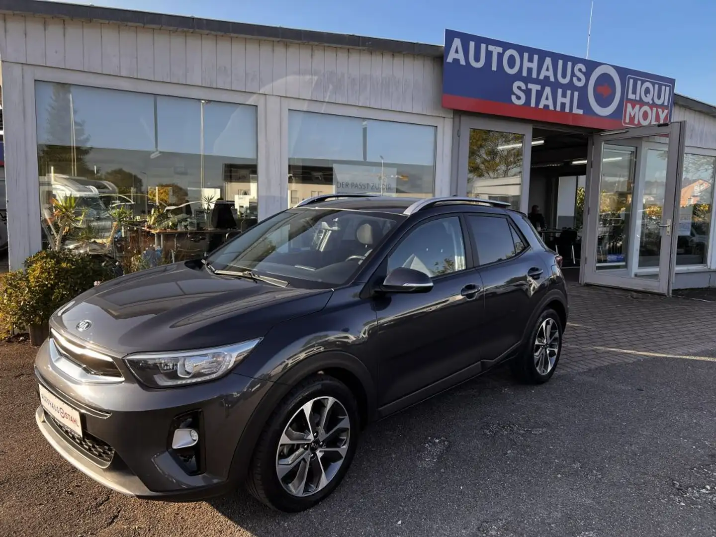 Kia Stonic 1.0 T-GDI DCT OPF Vision Schwarz - 1