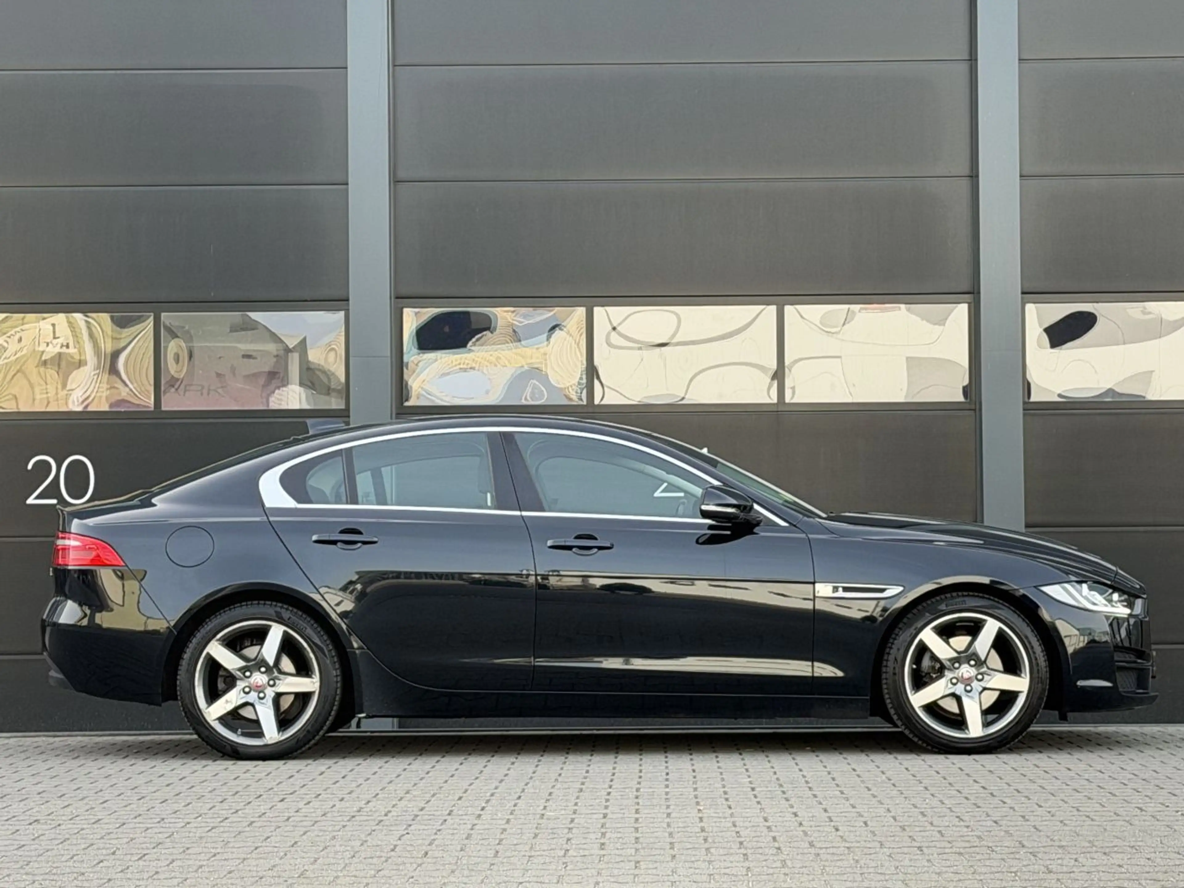 Jaguar XE 2.0 D Portolio Camera Leer Clima EURO-6 — photo 3