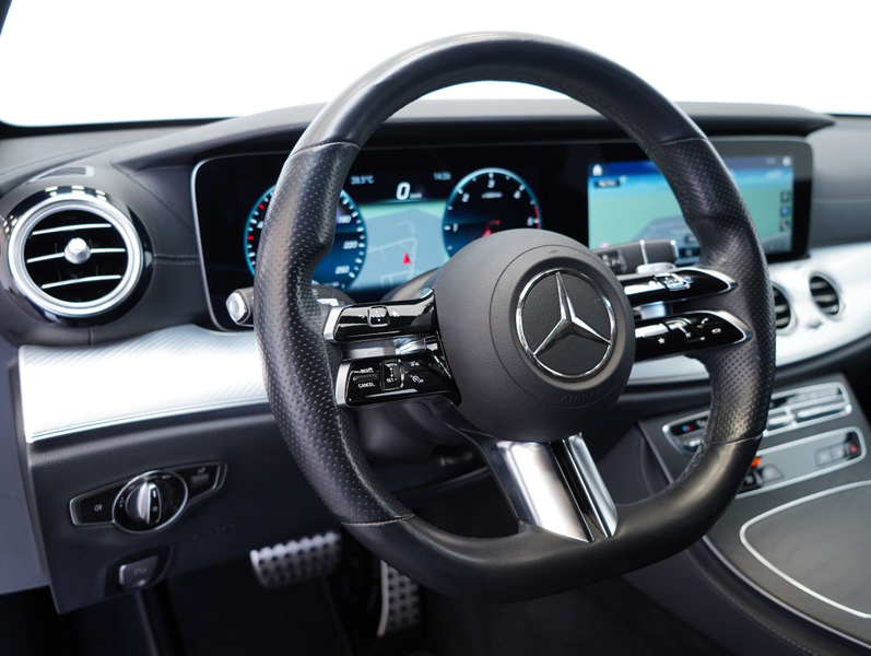 Mercedes-Benz E 220 d T AMG Line NIGHT/AIRMATIC/HUD/360°/LM 20 — photo 6