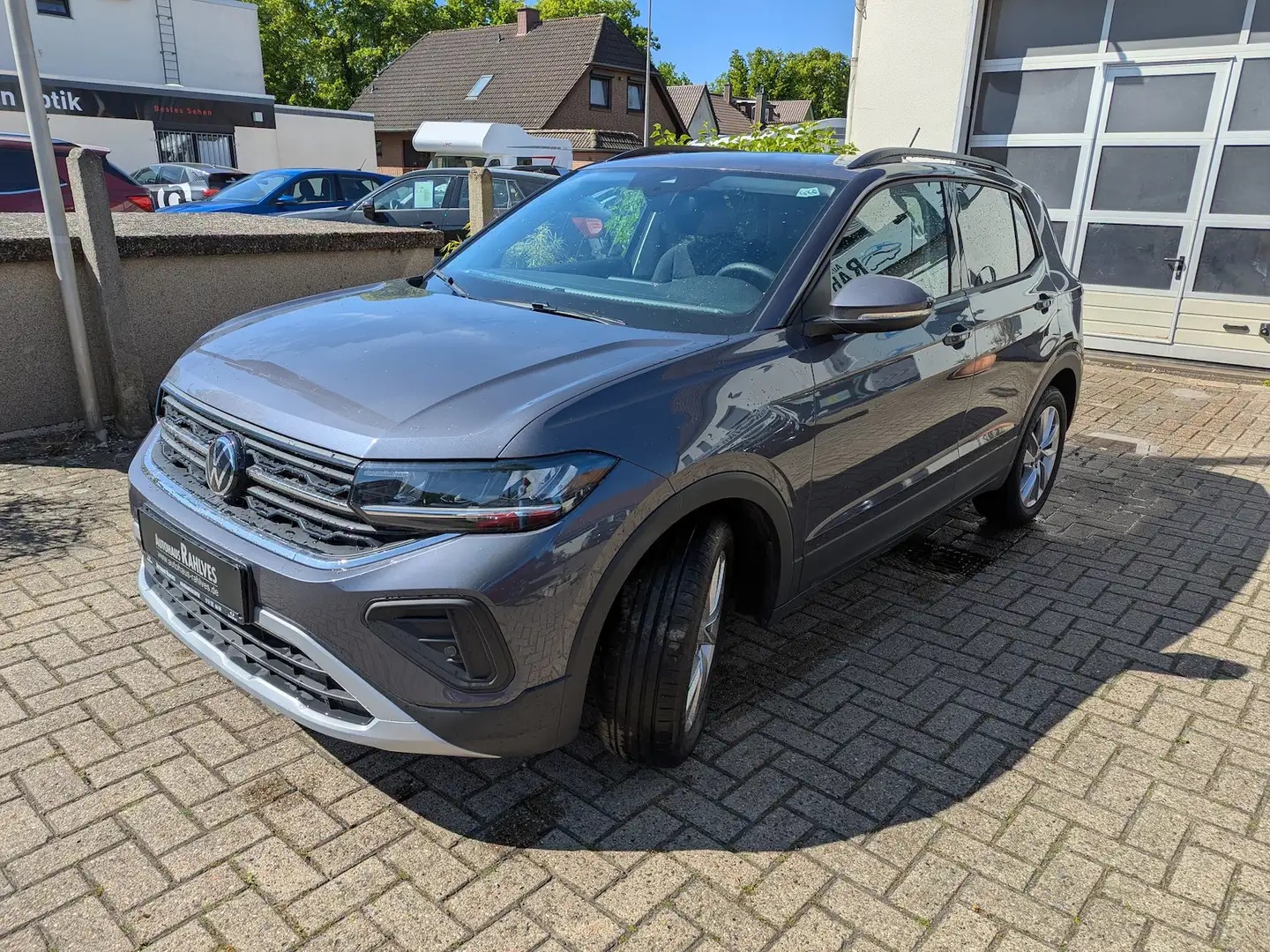 Volkswagen T-Cross 1.0 TSI DSG Life Grijs - 2