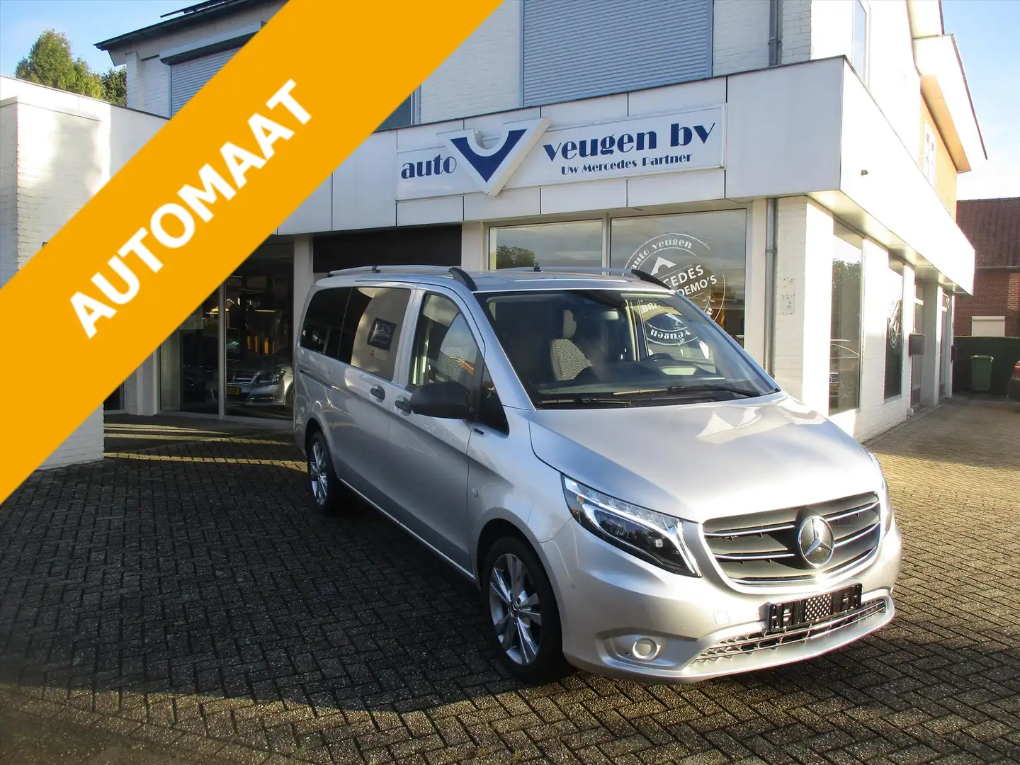 Mercedes-Benz Vito Tourer 119 CDI L2 190pk 9G-TRONIC Select DUBBELE C Zilver - 1