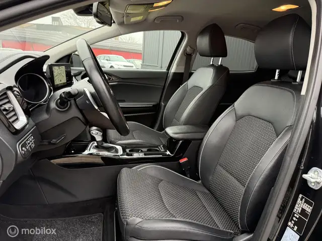 Kia Xceed view 4