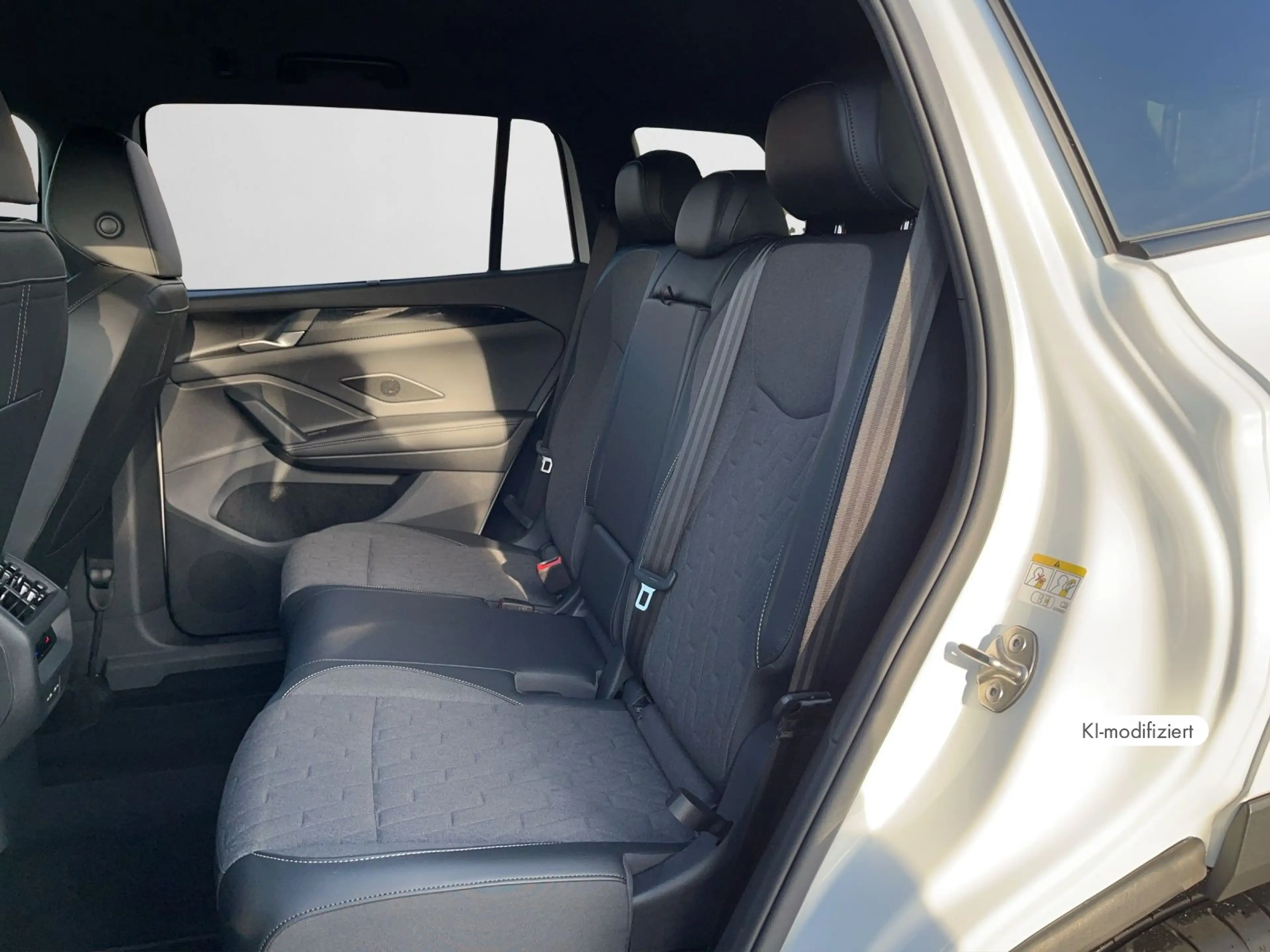 Volkswagen Tayron 1.5 eTSI DSG Life ACC+HuD+360°+Navi+App+S — photo 14