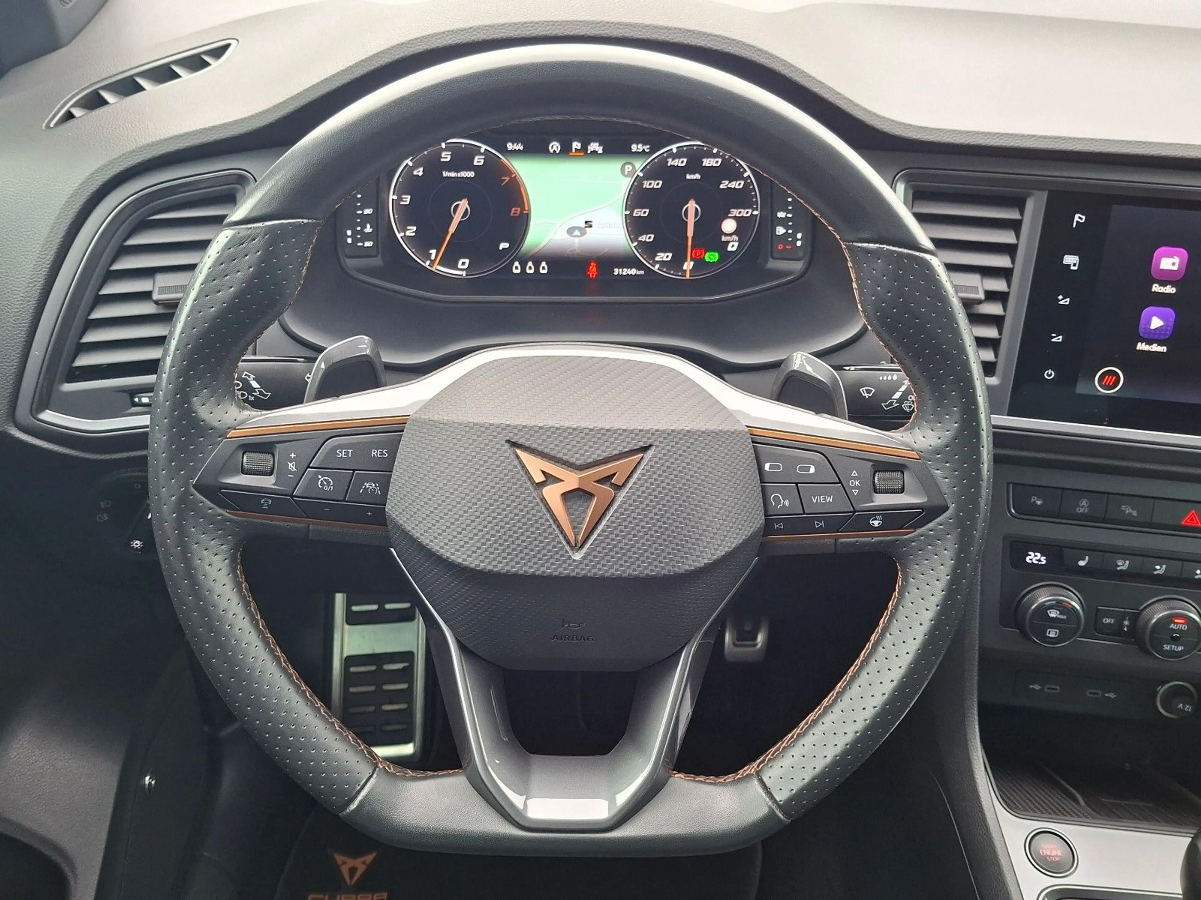 CUPRA Ateca VZ 2.0 TSI 300 PS DSG 4x4 LED NAVI — photo 7