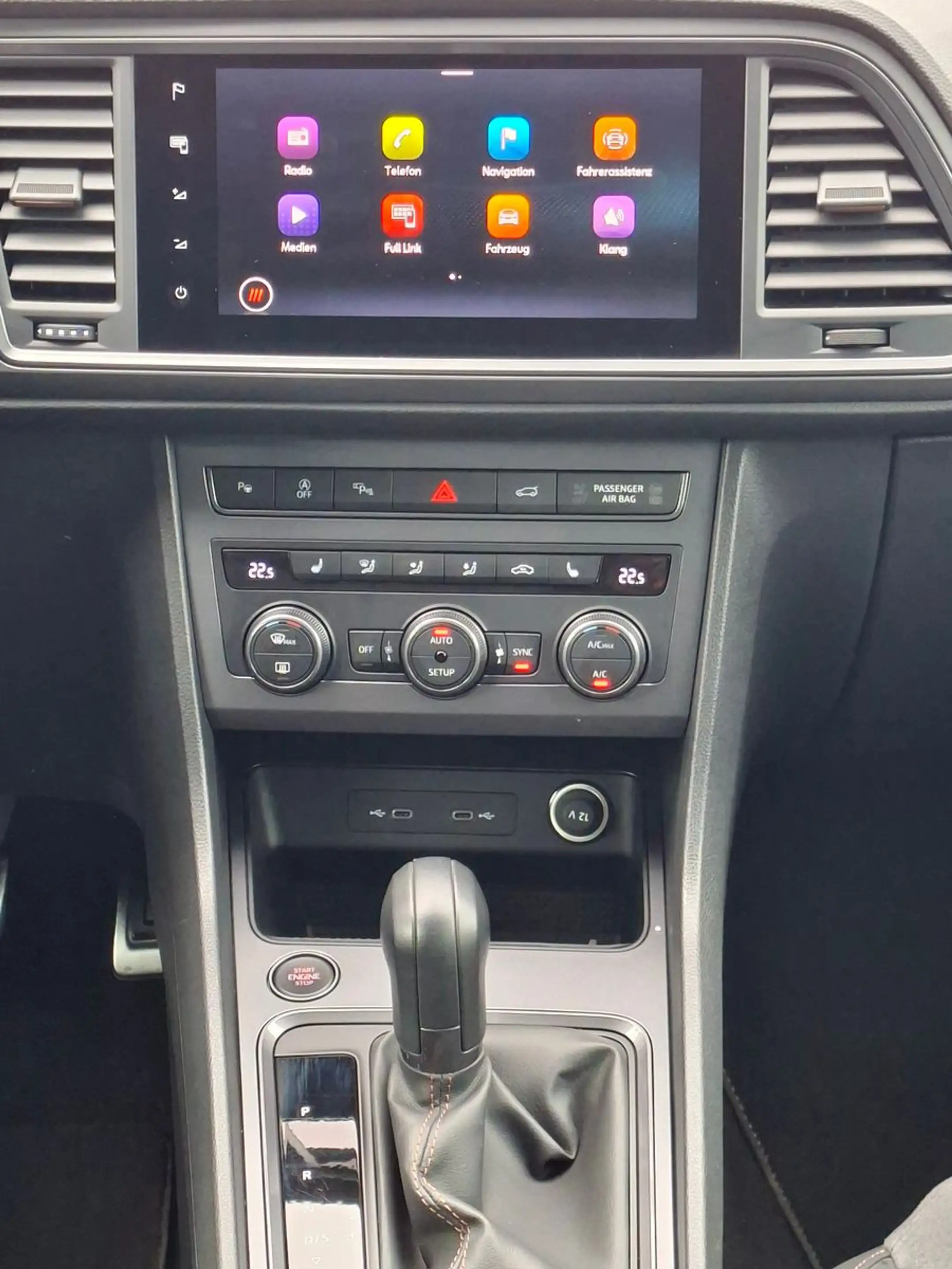 CUPRA Ateca VZ 2.0 TSI 300 PS DSG 4x4 LED NAVI — photo 11