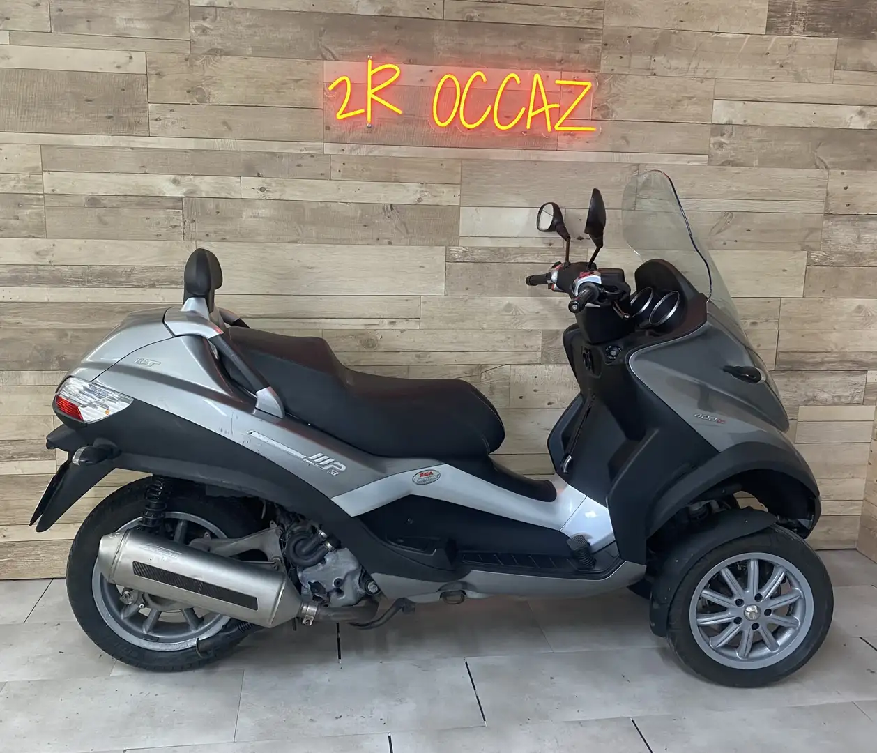 Piaggio MP3 400 Gris - 1