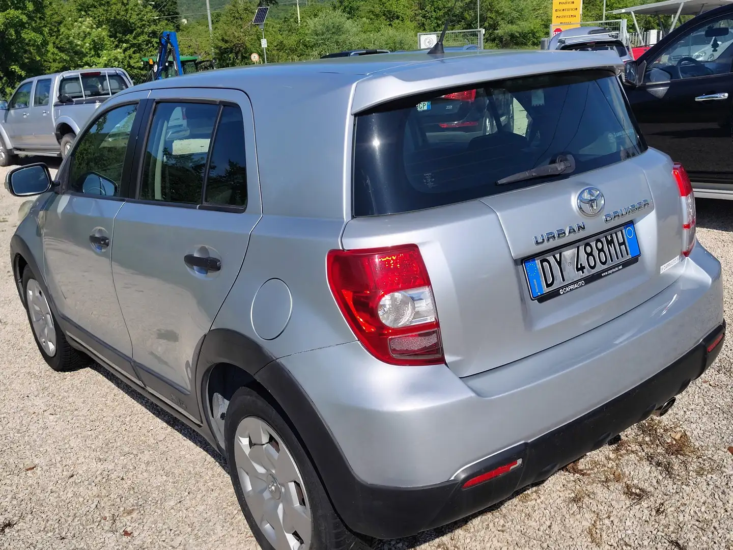 Toyota Urban Cruiser Urban Cruiser 1.4 d-4d Luxury Awd Argintiu - 2