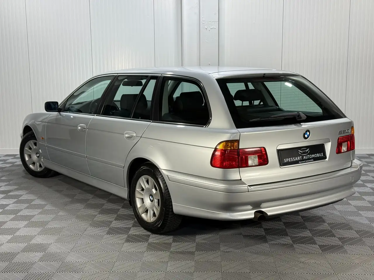 BMW 520 E39 TOURING FACELIFT|104 TSD KM|TÜV+INSP. NEU|, foto 8