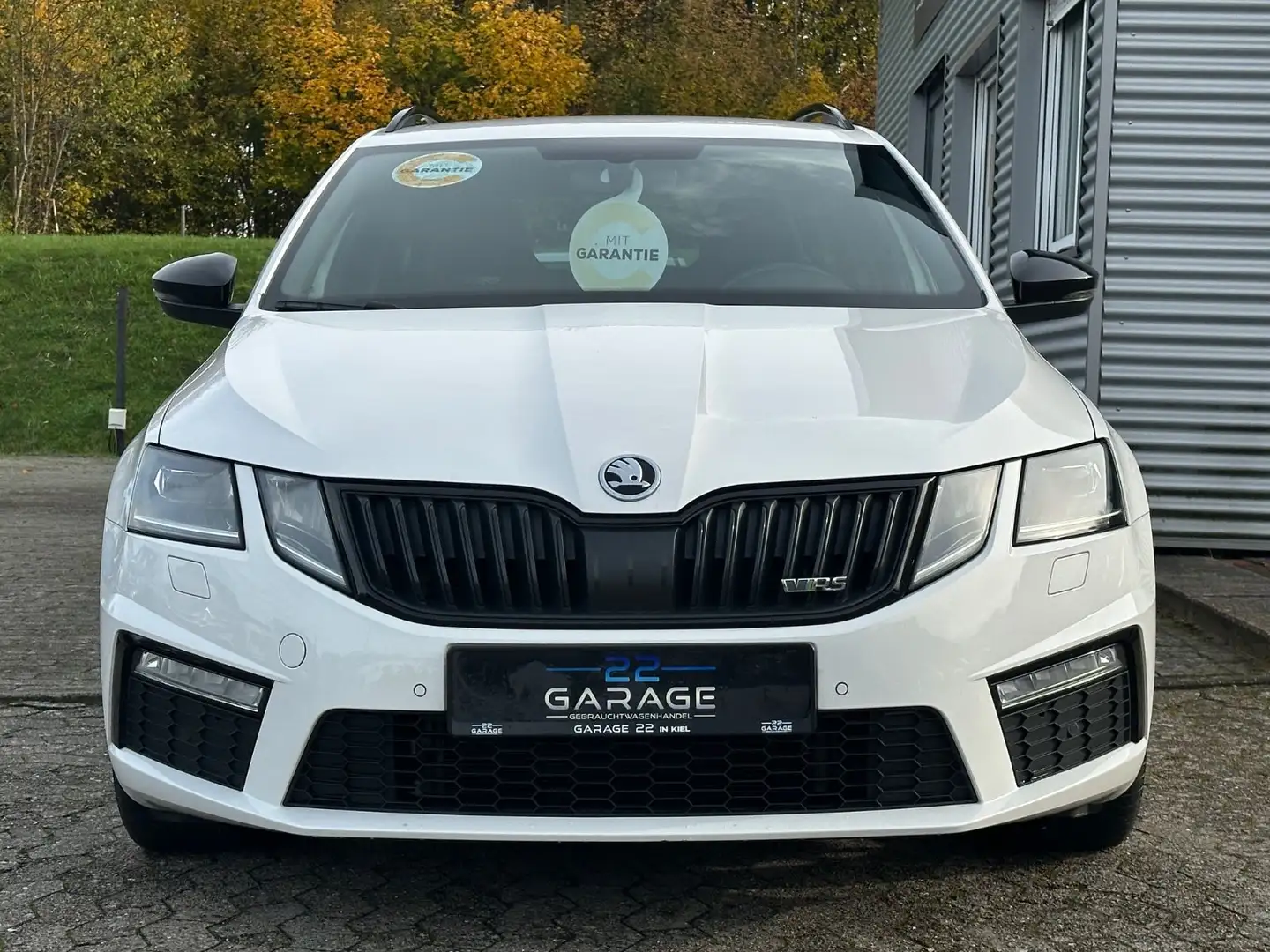 Skoda Octavia Combi RS /BI-Xenon/AHK Weiß - 2