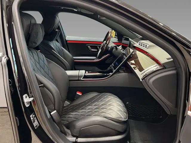 Mercedes-Benz 450 view 12