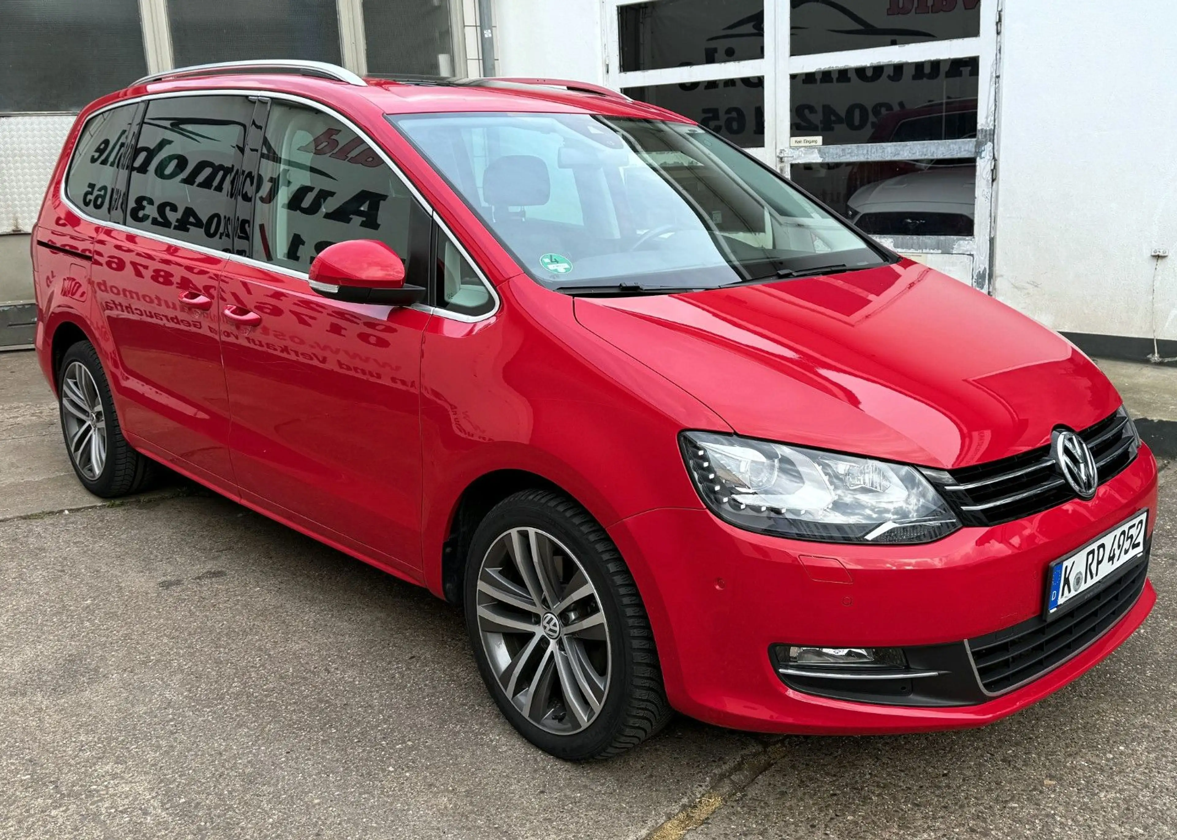 Volkswagen Sharan 2.0 TDI DSG Highl. LEDER/PANO/KAMERA/LED — photo 4