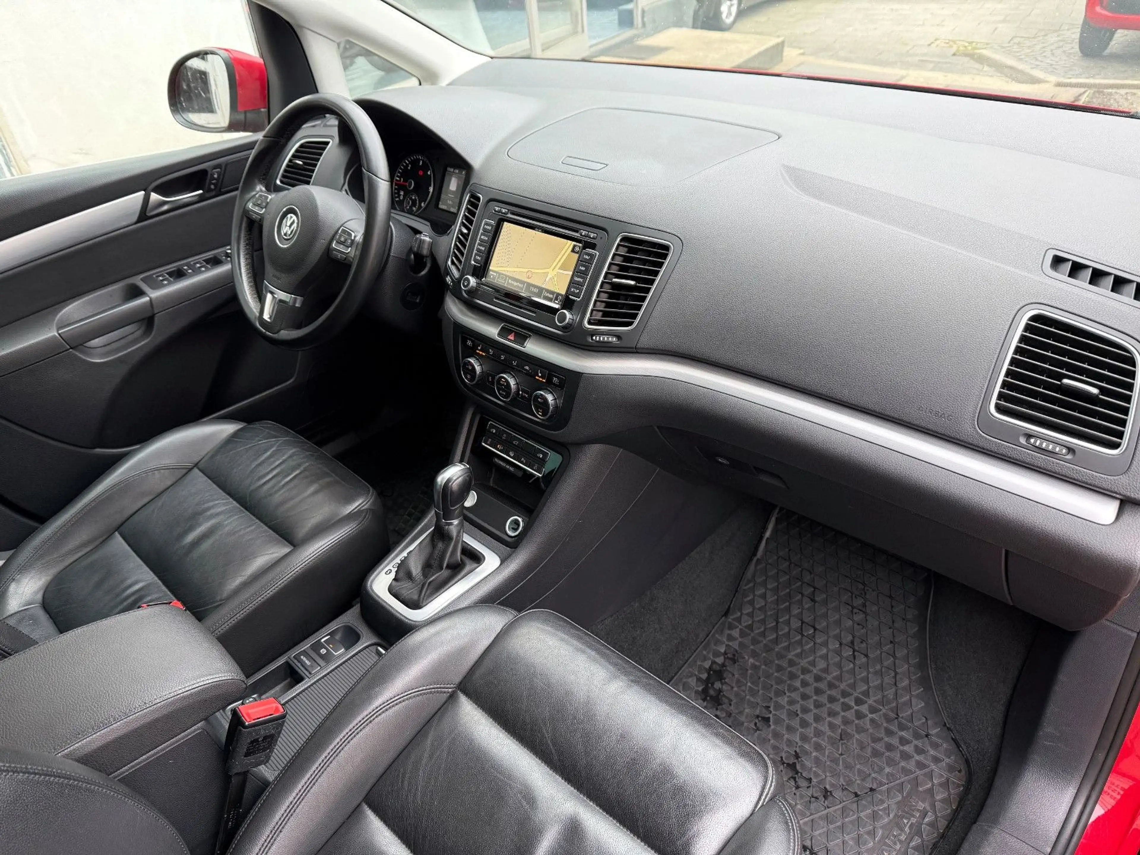 Volkswagen Sharan 2.0 TDI DSG Highl. LEDER/PANO/KAMERA/LED — photo 11