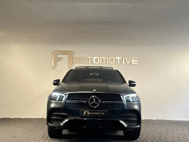 Mercedes-Benz GLE view 3