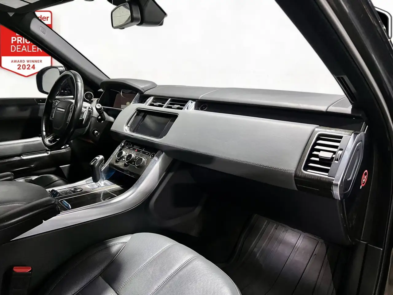 Land Rover Range Rover Sport снимка Land Rover Range Rover Sport