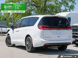 Chrysler Pacifica 2027