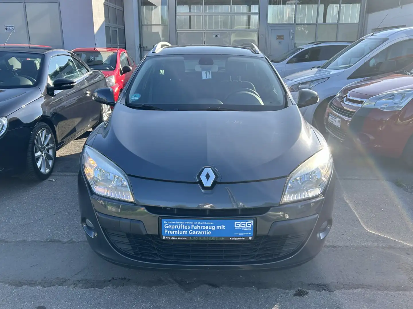 Renault Megane Dynamique AHK Temp Klima PDC 17 Alufelgen Grau - 2