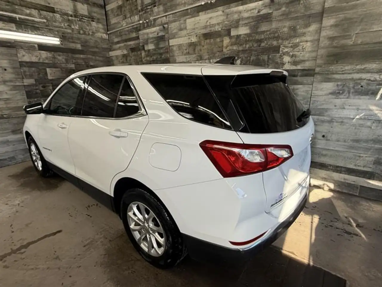 Chevrolet Equinox снимка Chevrolet Equinox