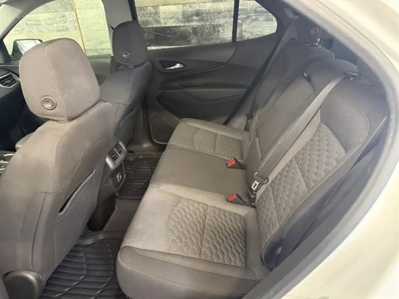 Chevrolet Equinox снимка Chevrolet Equinox