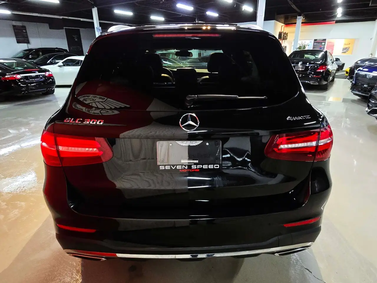 Mercedes-Benz GLC снимка Mercedes-Benz GLC
