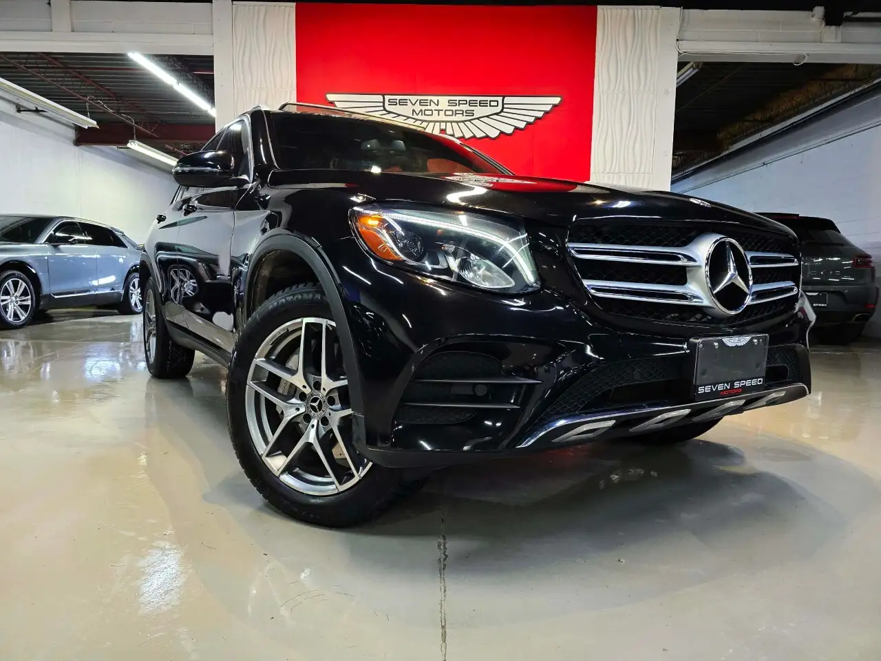 Mercedes-Benz GLC снимка Mercedes-Benz GLC