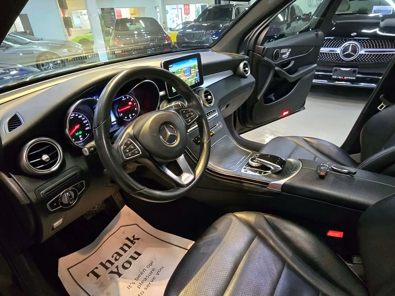 Mercedes-Benz GLC снимка Mercedes-Benz GLC