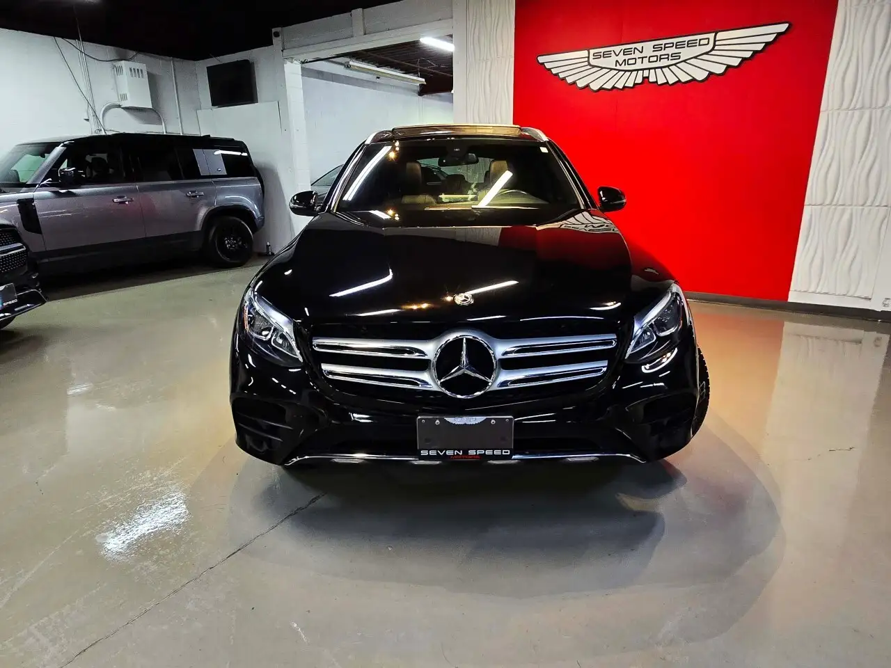 Mercedes-Benz GLC снимка Mercedes-Benz GLC