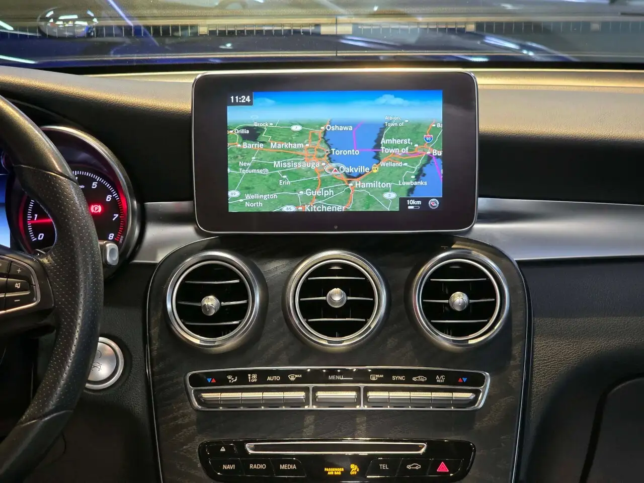 Mercedes-Benz GLC снимка Mercedes-Benz GLC