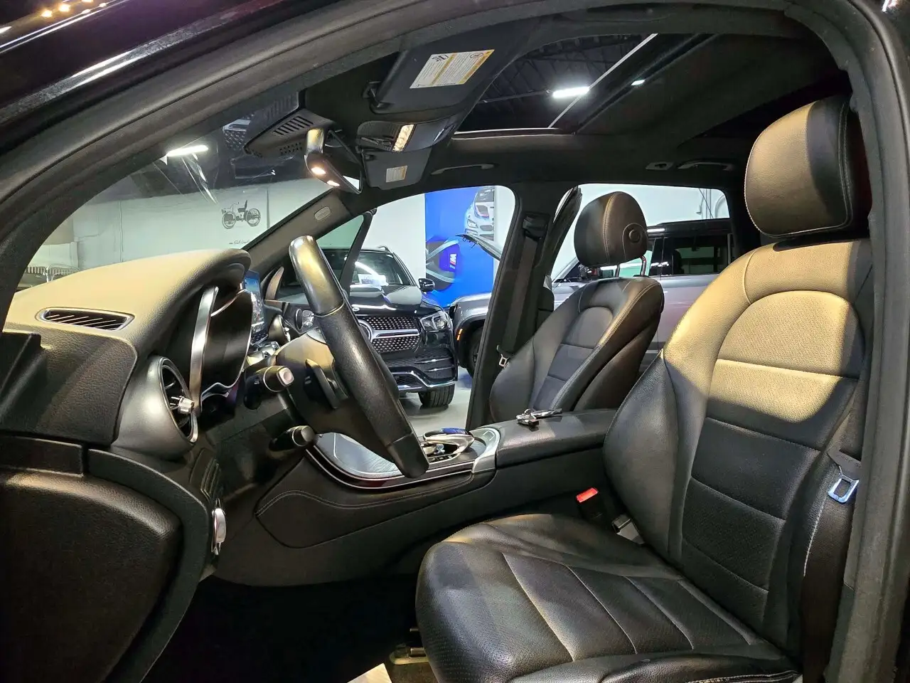 Mercedes-Benz GLC снимка Mercedes-Benz GLC