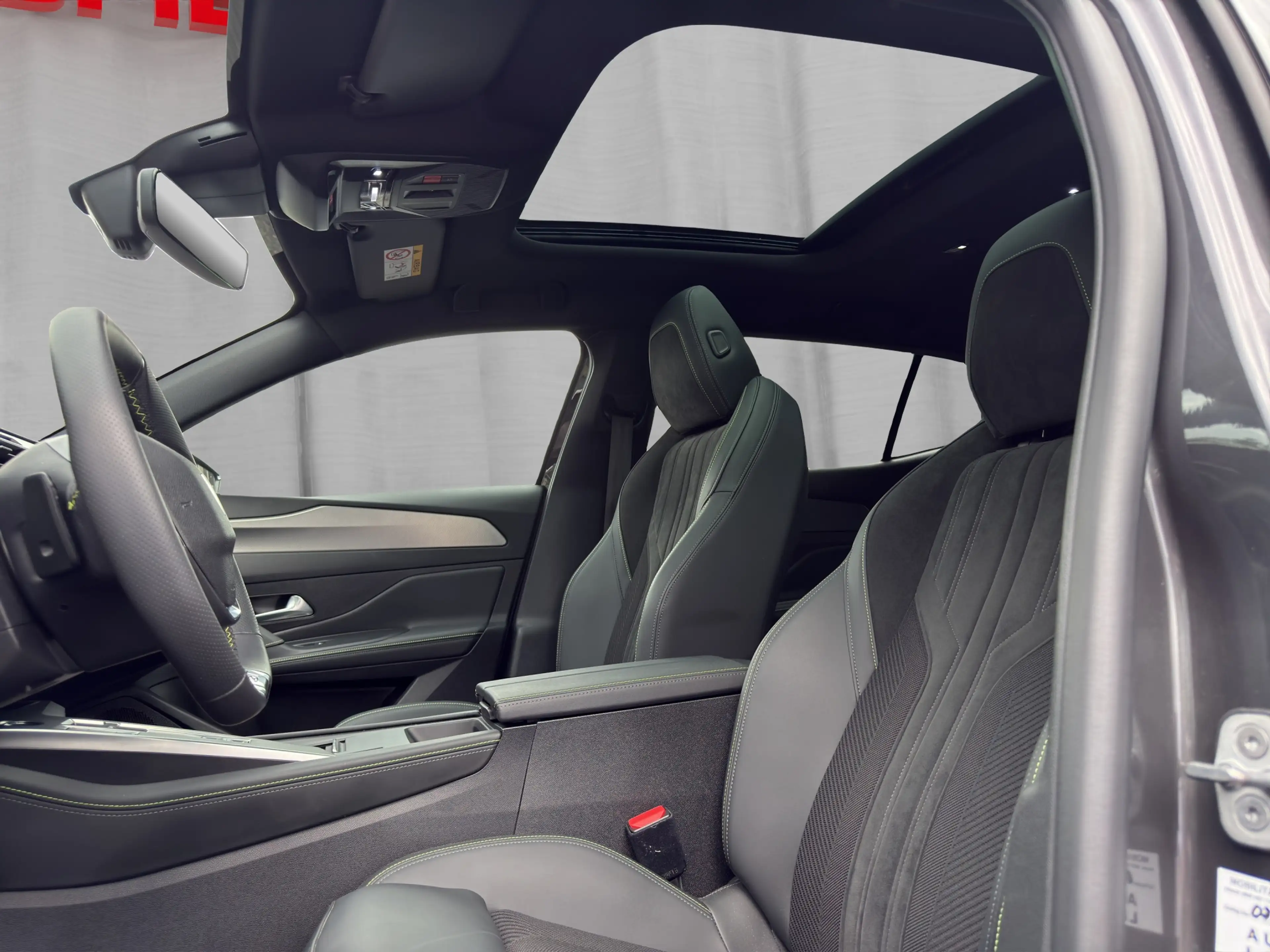 Peugeot 408 408 GT 130 EAT8 — photo 9