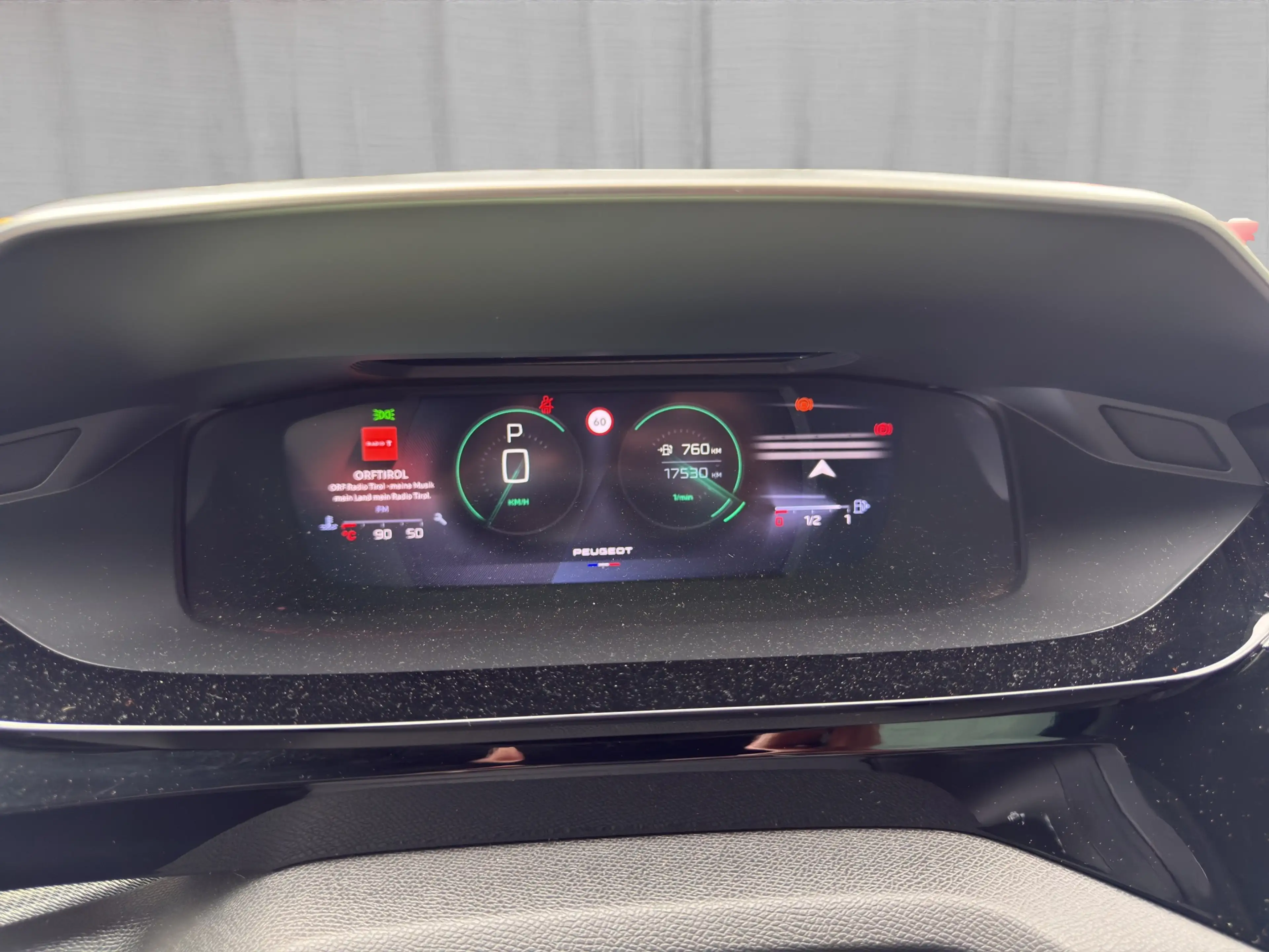 Peugeot 408 408 GT 130 EAT8 — photo 12