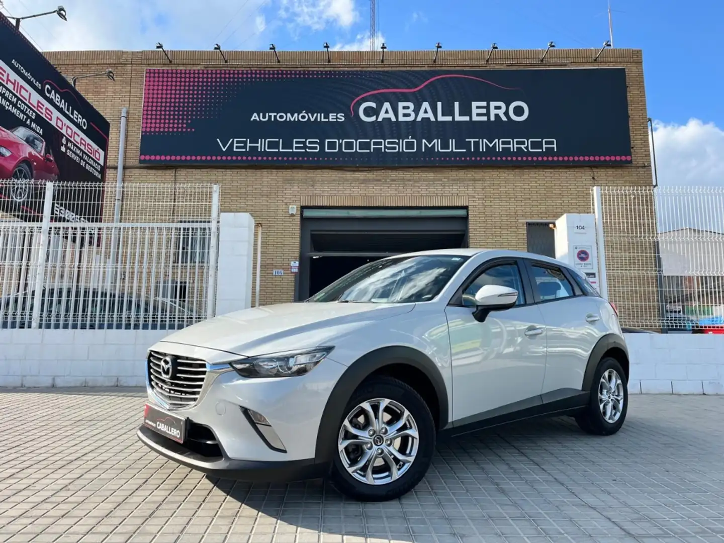 Mazda CX-3 2.0 Style Navegador 2WD Aut. 120 Gris - 1