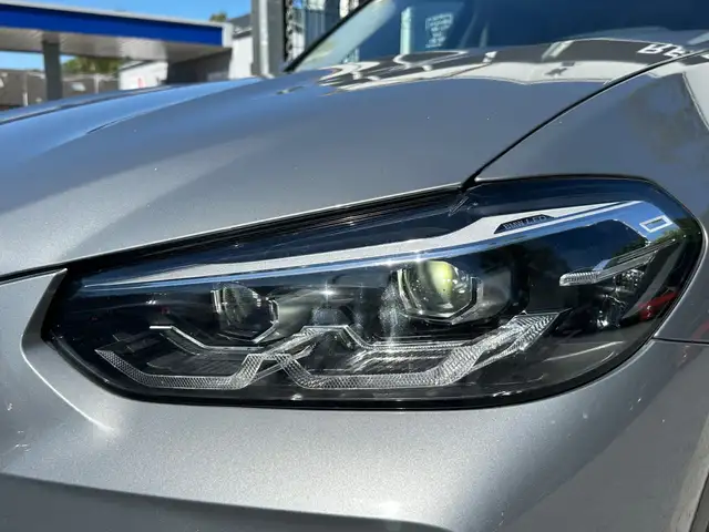 BMW X3 view 2