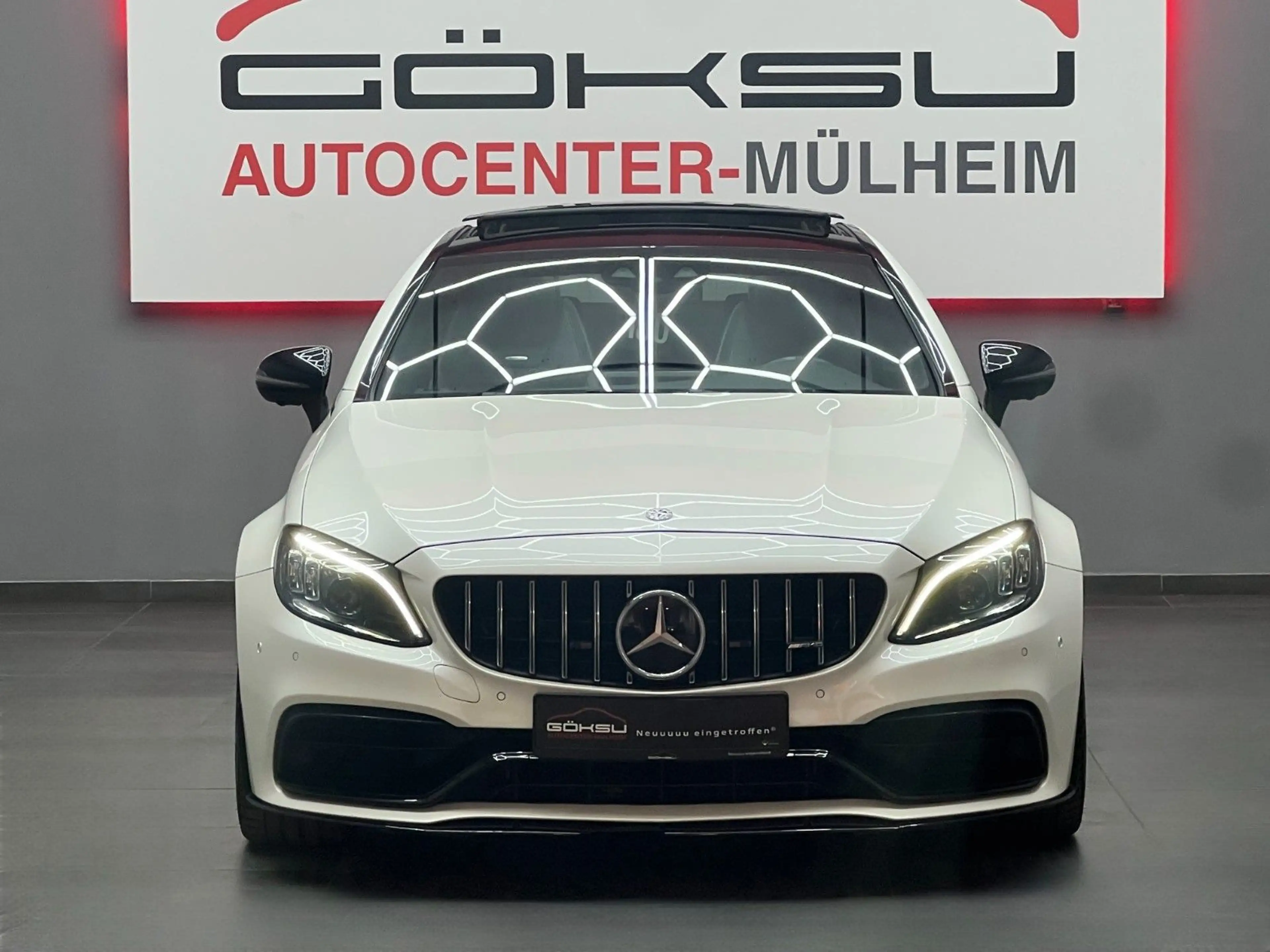 Mercedes-Benz C 63 AMG Coupe *Aero*Pano*360*Distr*Night*KeyGo* — photo 3