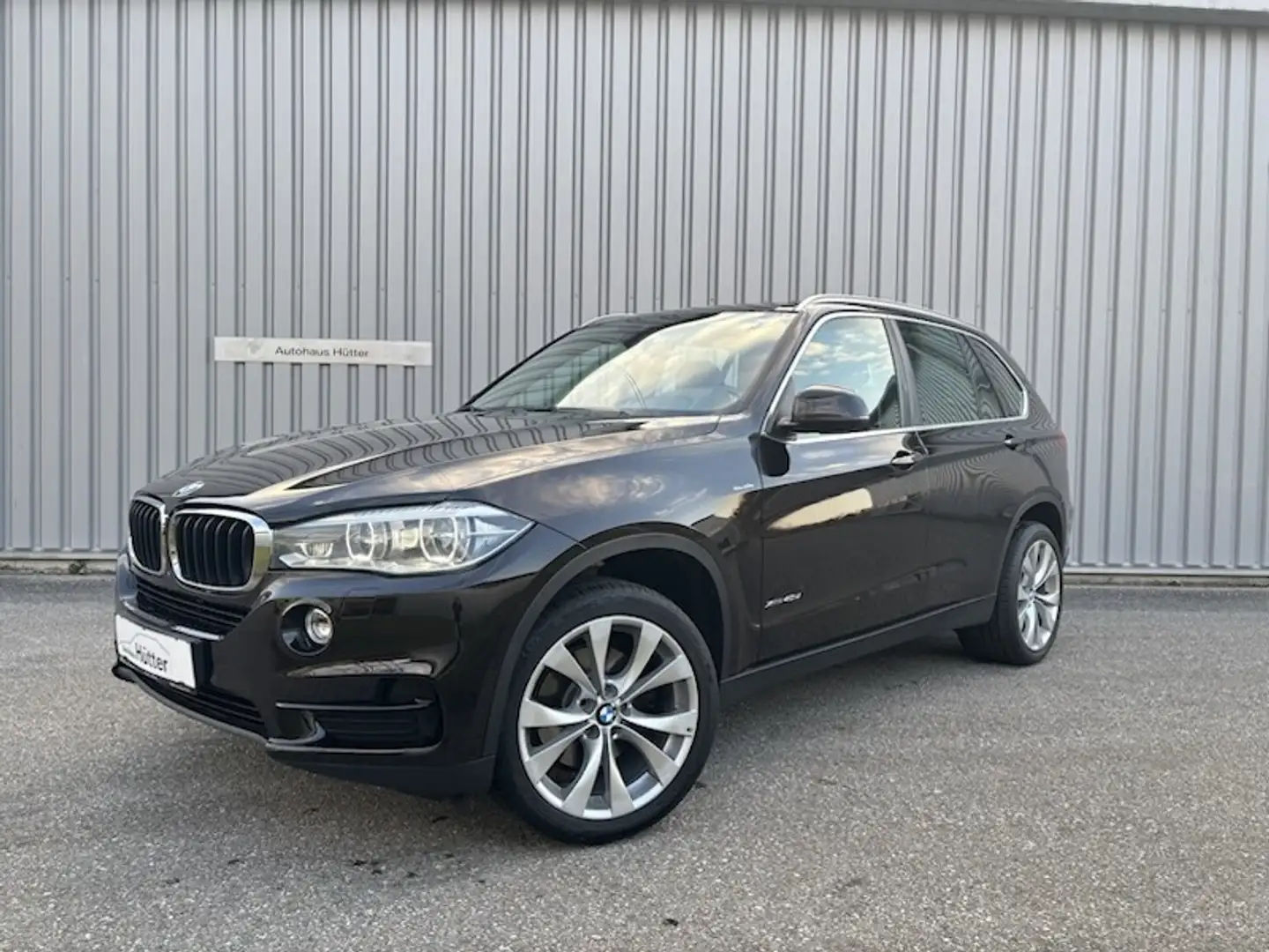 BMW X5 xDrive40d, LED, Pano, Navi, Leder, 360° Kamera Braun - 1