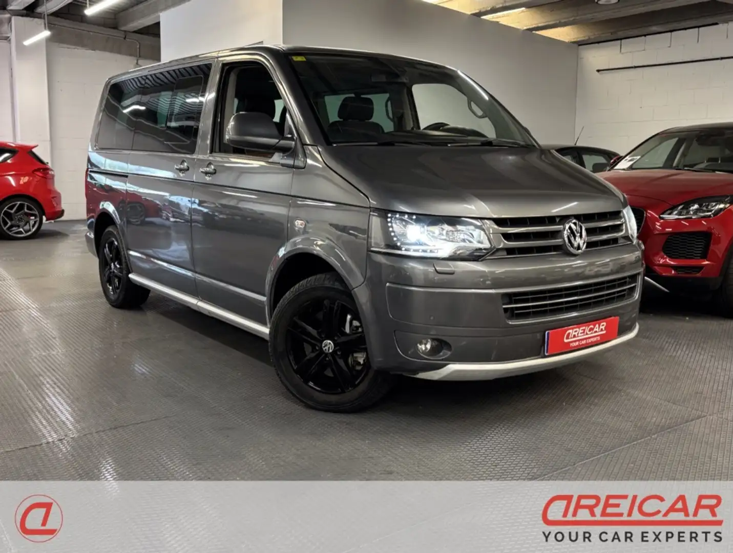Volkswagen VOLKSWAGEN Caravelle Monovolumen  Automático de 5 Gris - 1