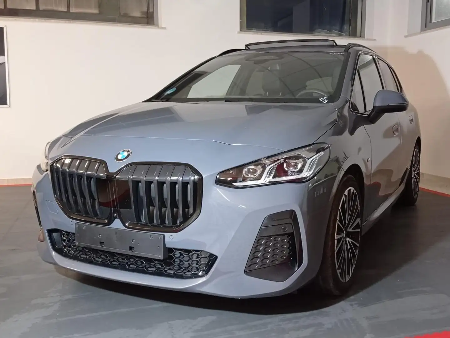 BMW 218 218d Active Tourer Msport auto*IVA DEDUCIBILE Gris - 2