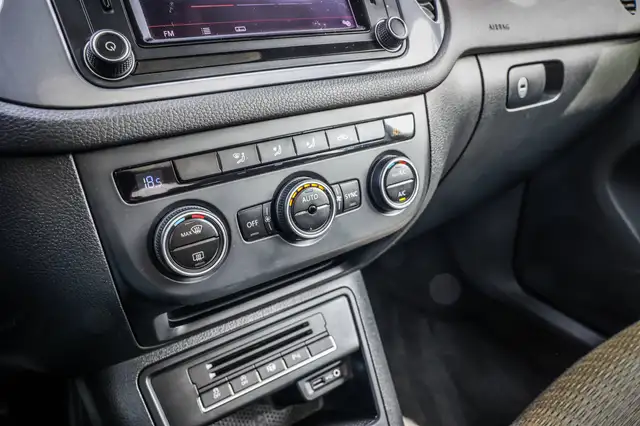 Volkswagen Tiguan view 13